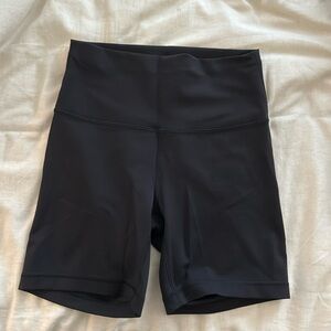 Lululemon Wunder Train High-Rise Short 6”